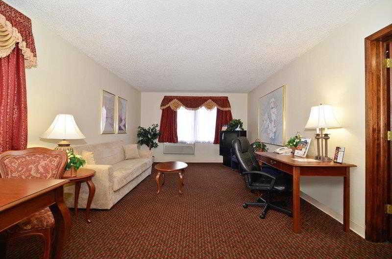 Best Western Inn Of St. Charles Saint Charles Bagian luar foto
